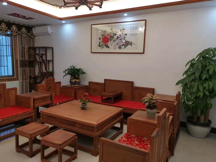 隆安分公司業(yè)務洽談室(圖1)